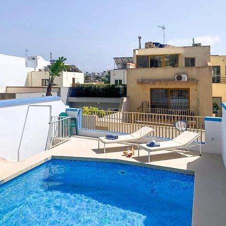 Pool & Sea Merill Apartments Mellieha Bagian luar foto