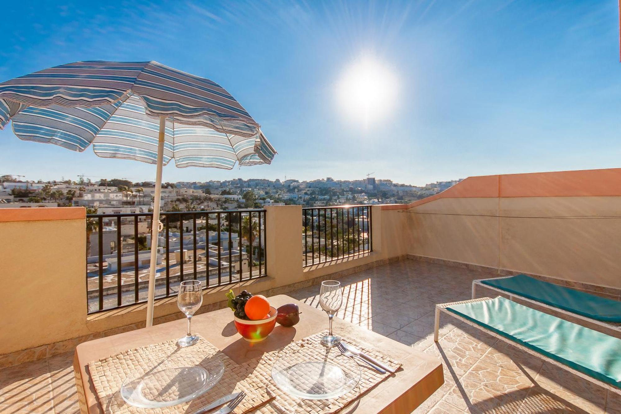 Pool & Sea Merill Apartments Mellieha Ruang foto