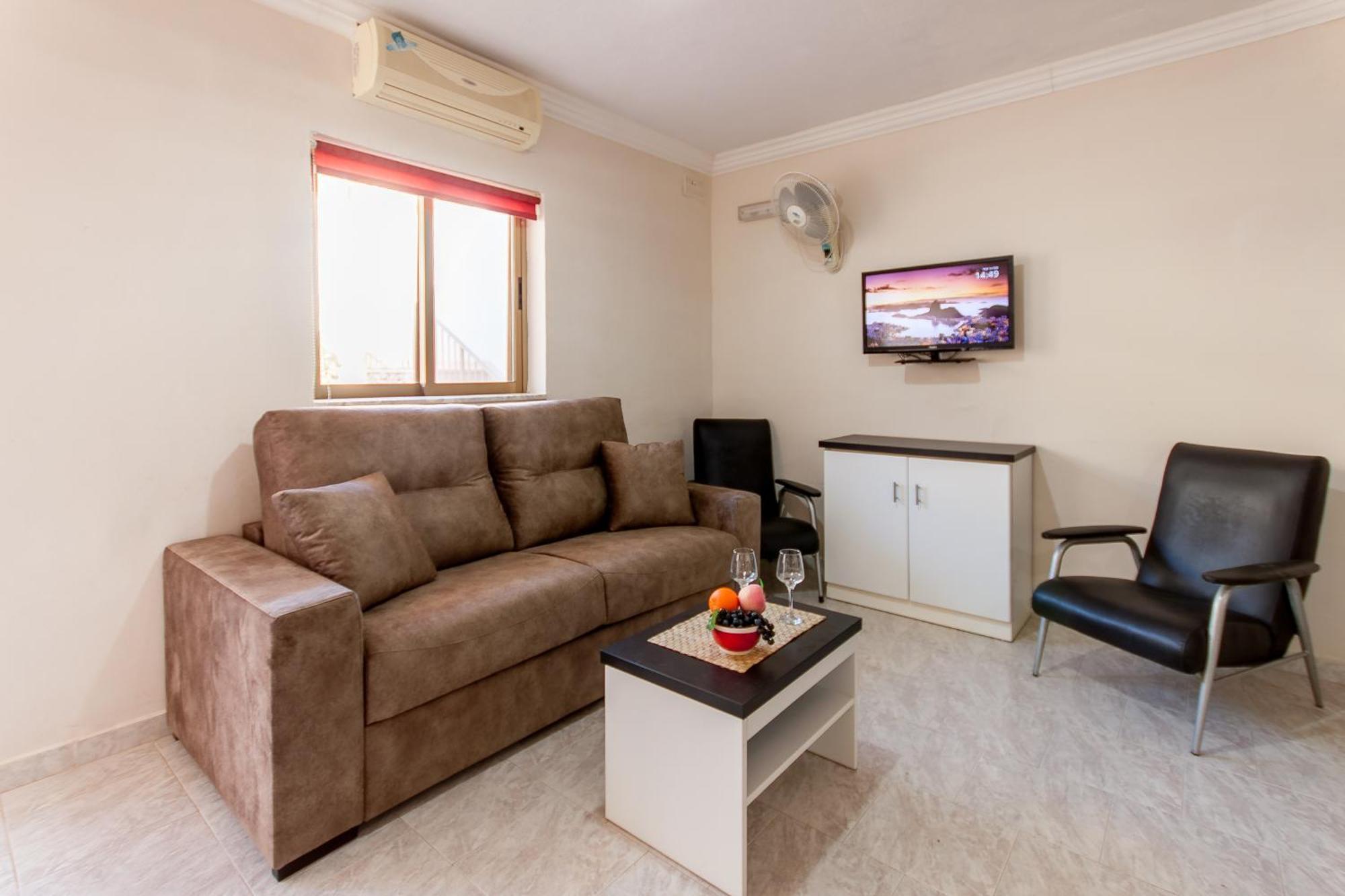 Pool & Sea Merill Apartments Mellieha Bagian luar foto