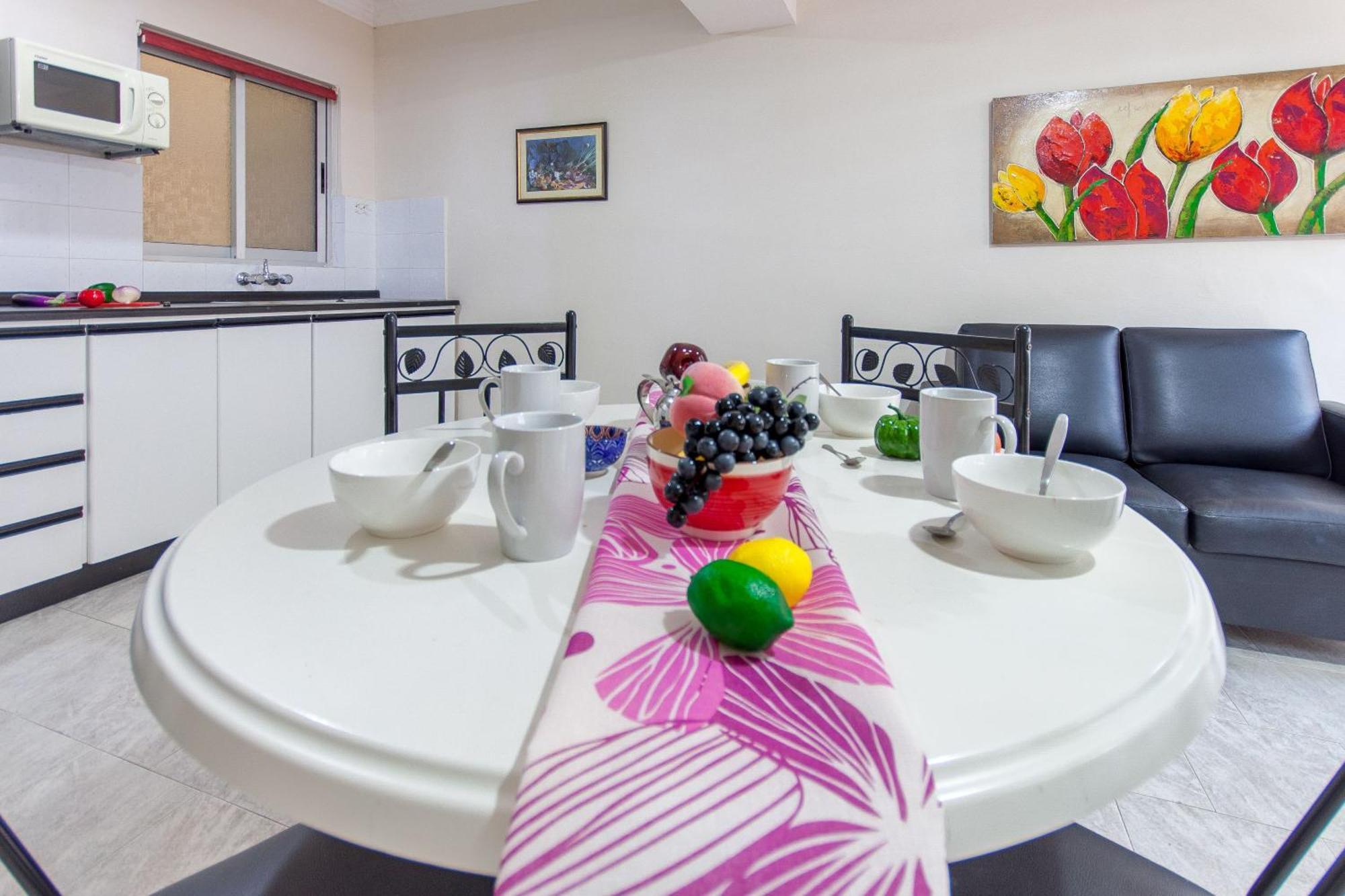 Pool & Sea Merill Apartments Mellieha Bagian luar foto